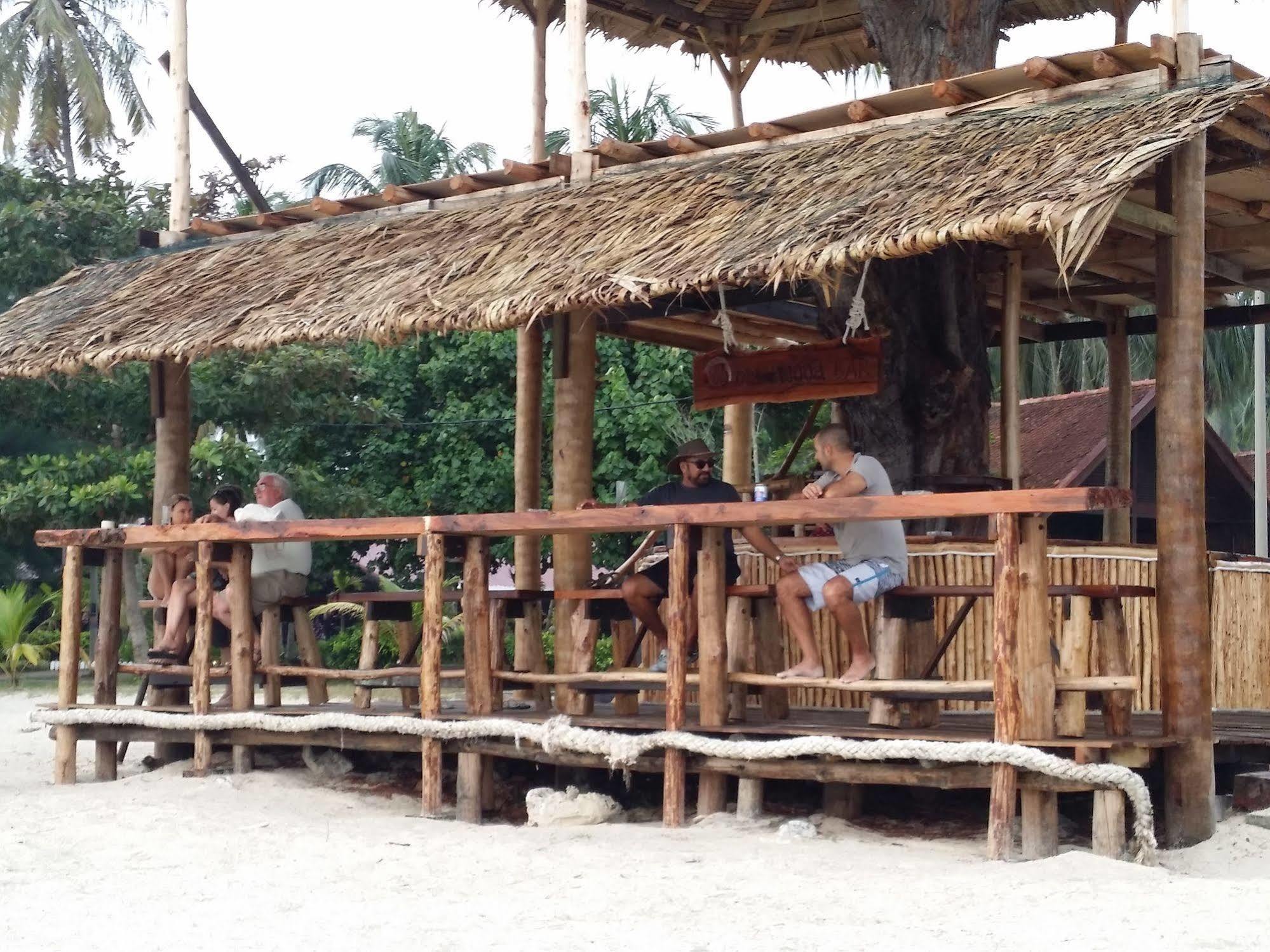 Aseania Resort Pulau Besar Mersing Exterior foto