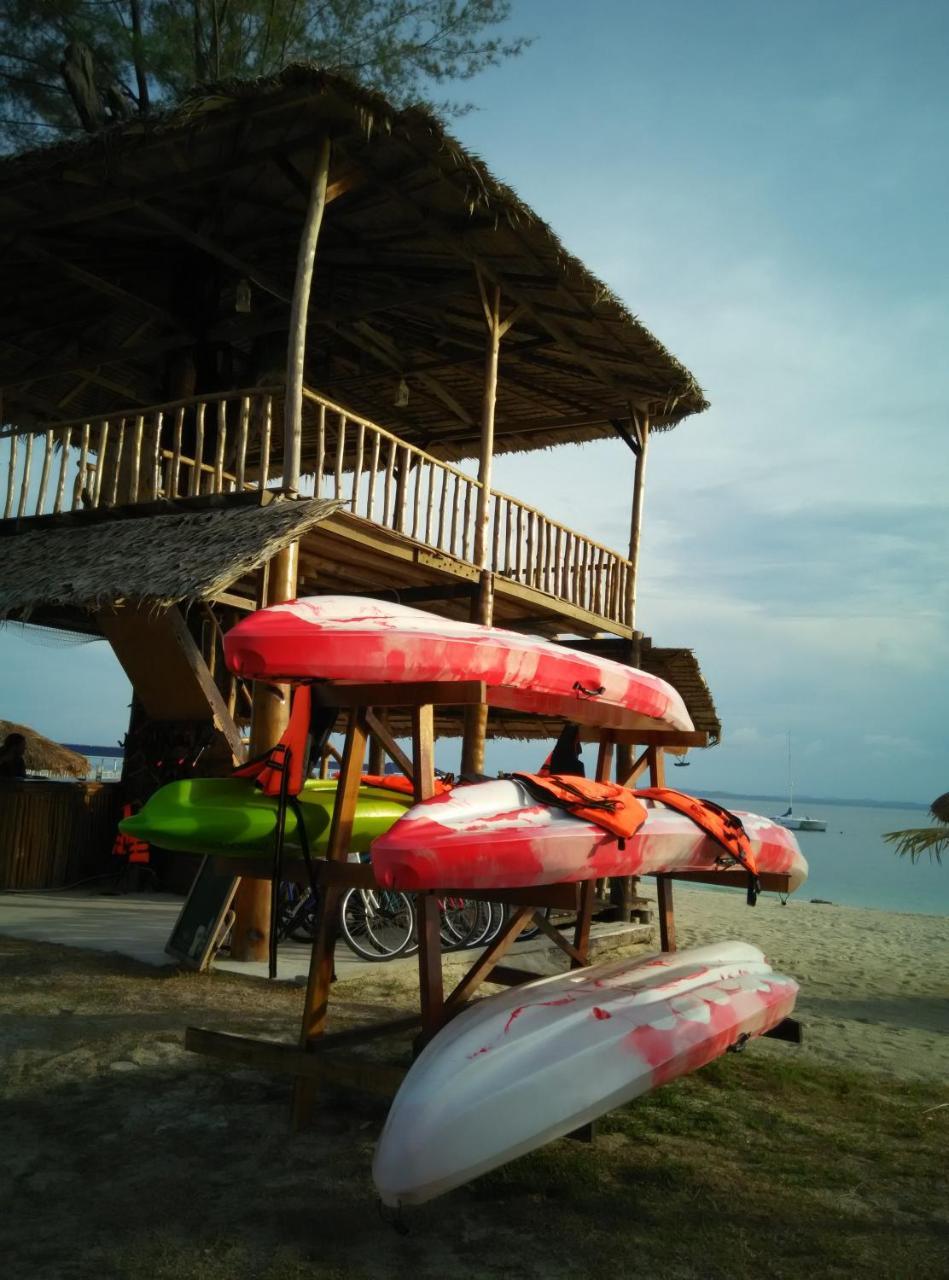 Aseania Resort Pulau Besar Mersing Exterior foto