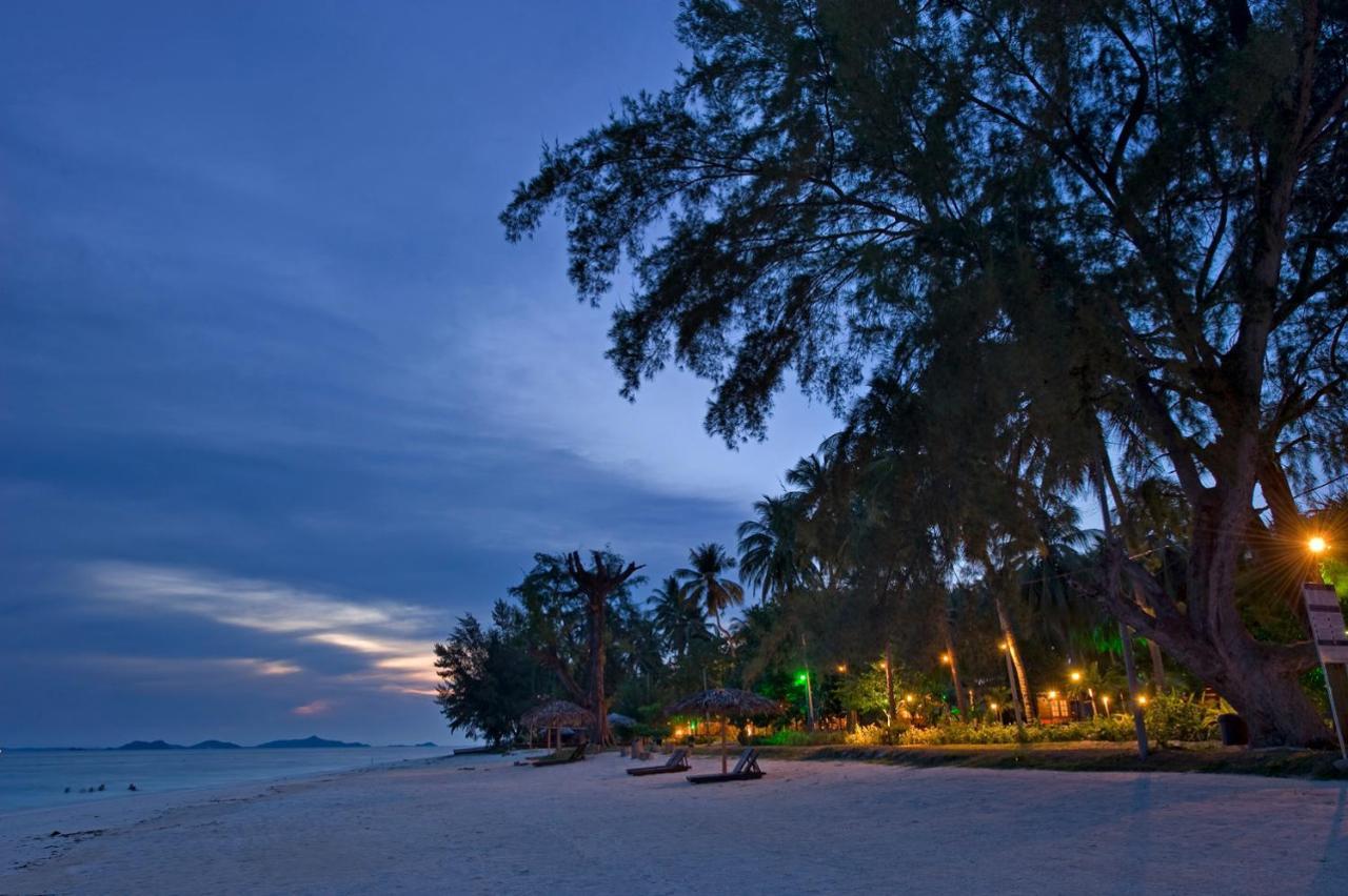 Aseania Resort Pulau Besar Mersing Exterior foto